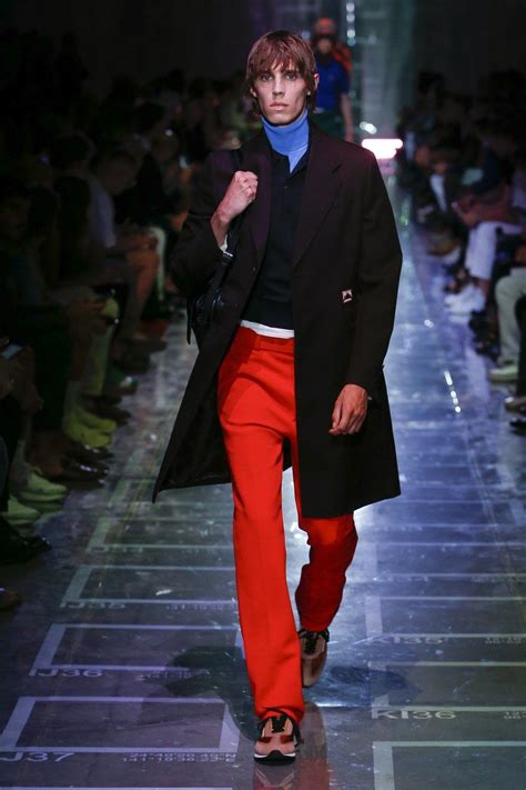 prada men spring 2019|Prada Spring 2019 Menswear Fashion Show .